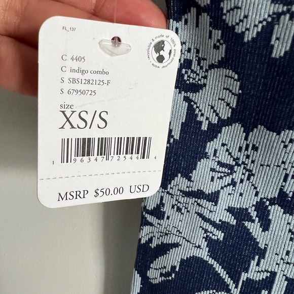 🚨FINAL PRICE! FREE PEOPLE Printed Clean Lines Blue Floral Print Bodysuit - Picture 11 of 12